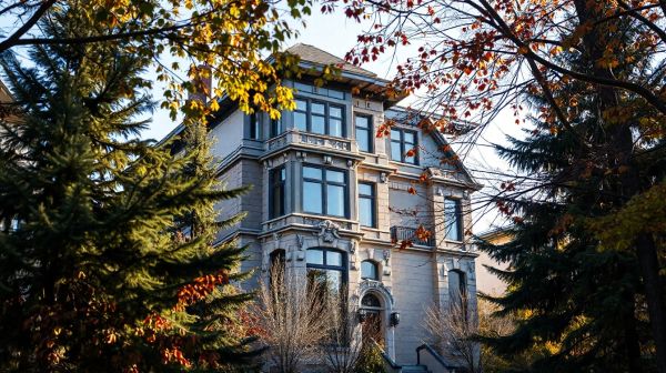 Investir en 2025 : pourquoi choisir un duplex à Ahuntsic